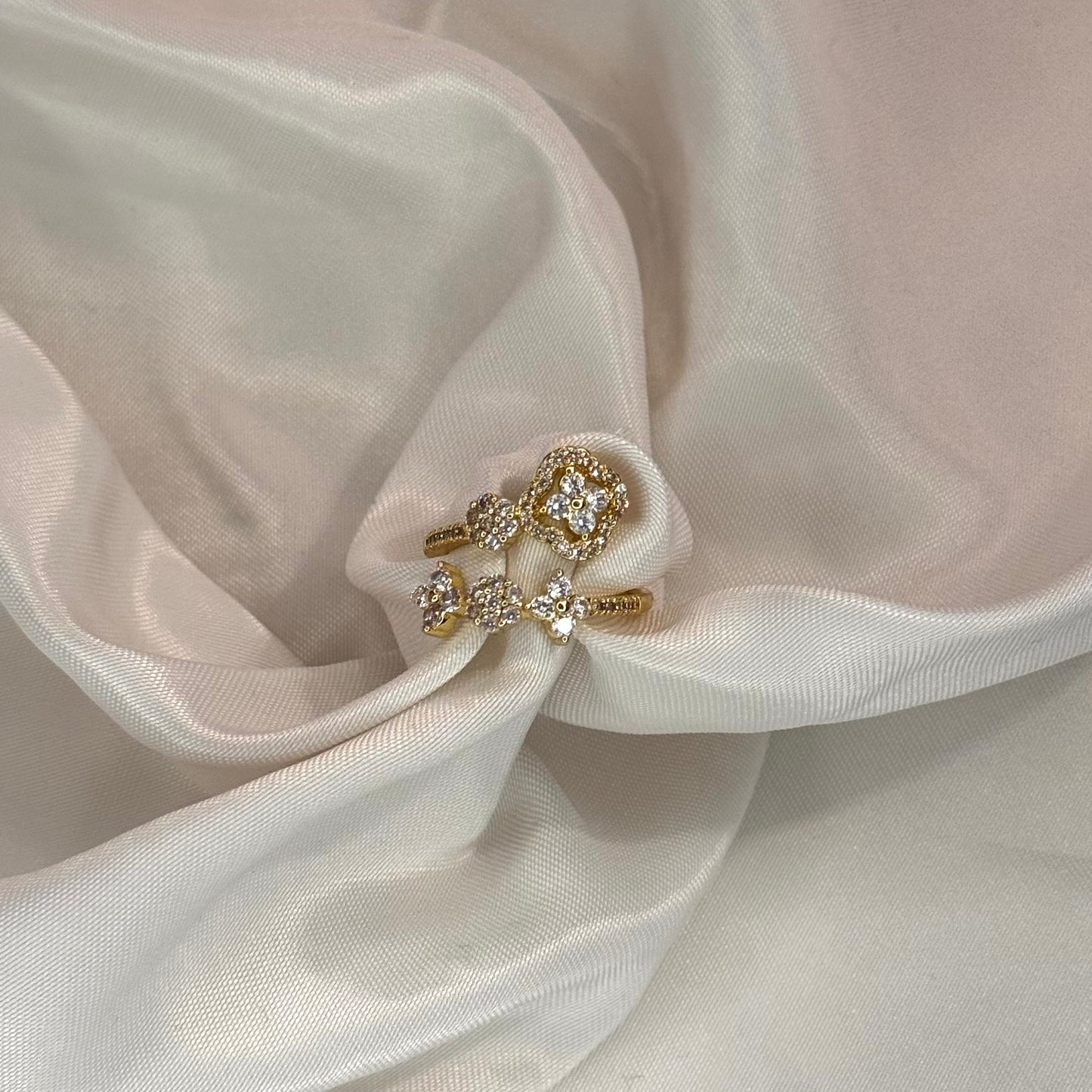 Safiya ring