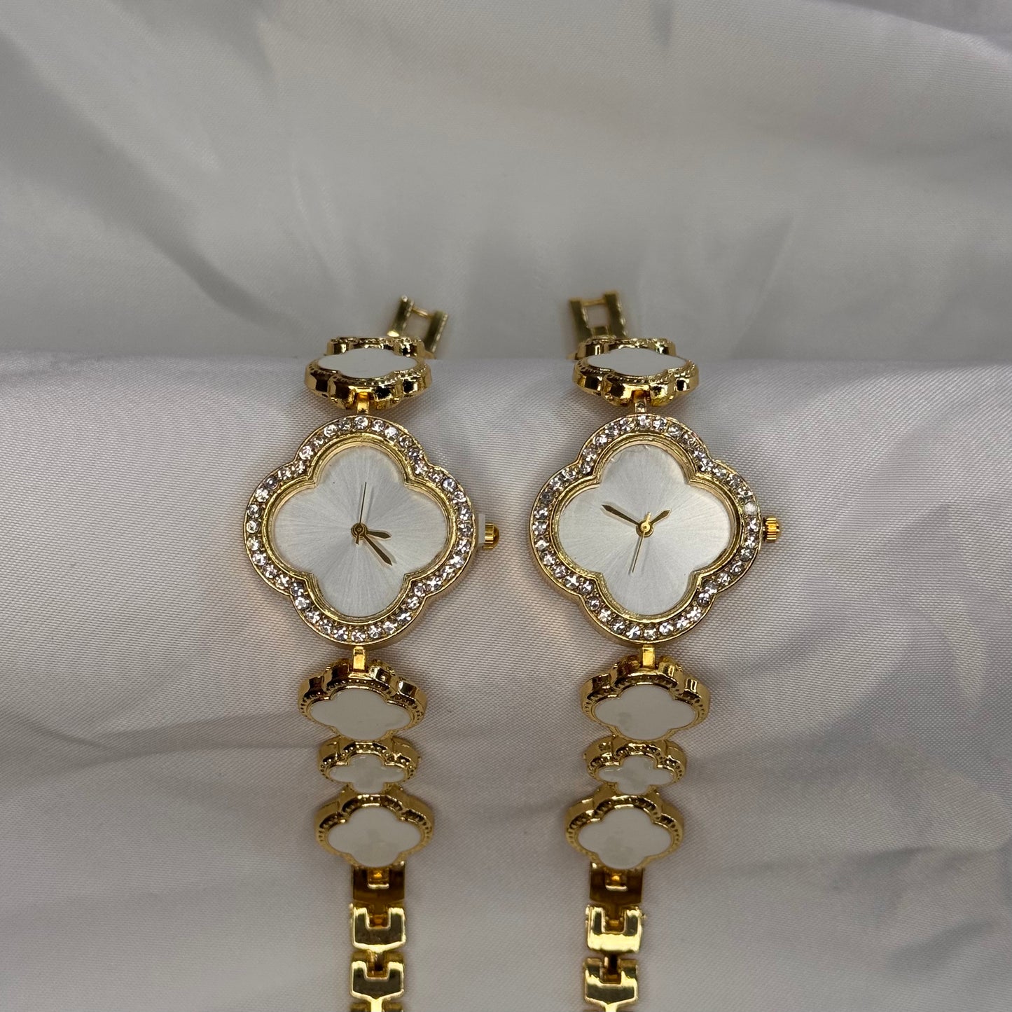 Klaver horloge wit