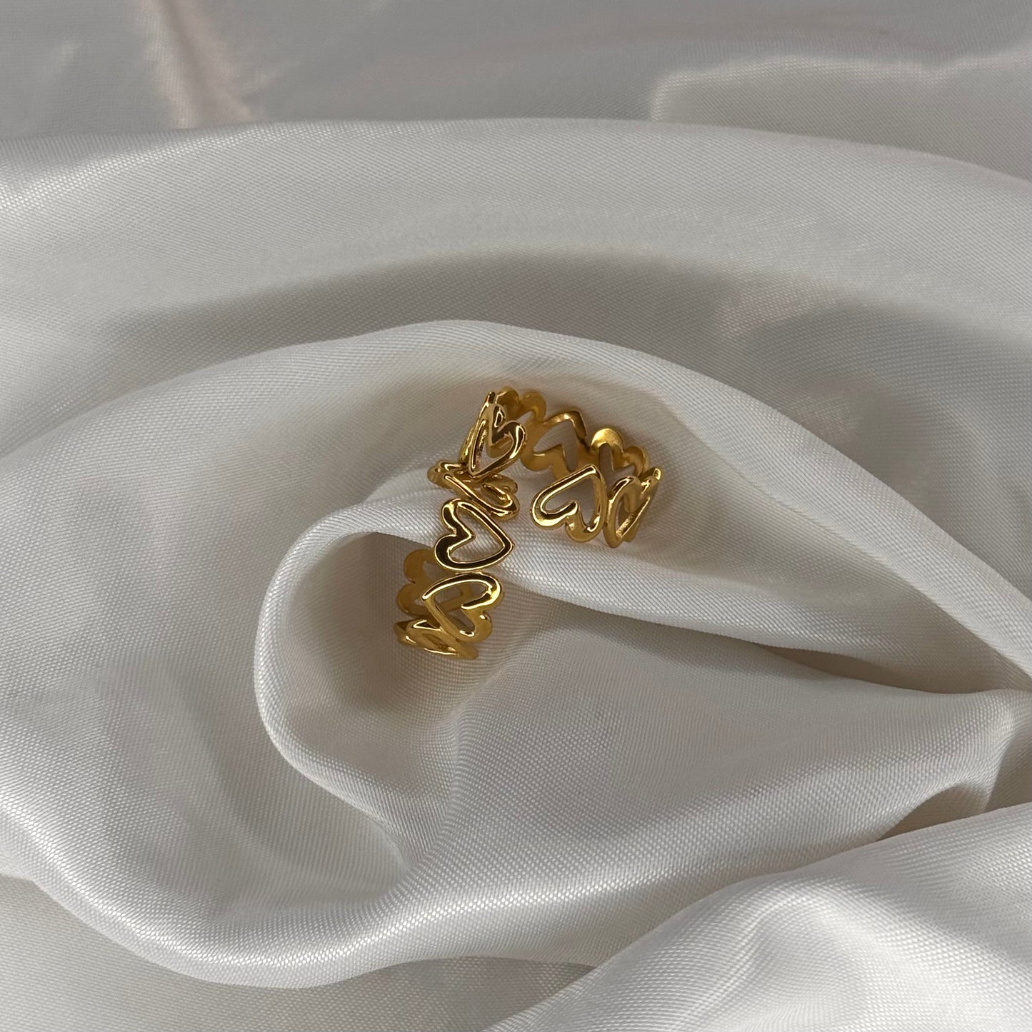 Heart chain ring