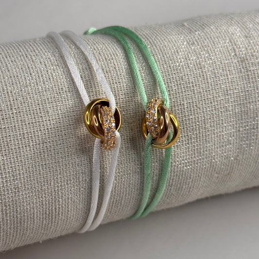 Satijnen armband met steentjes